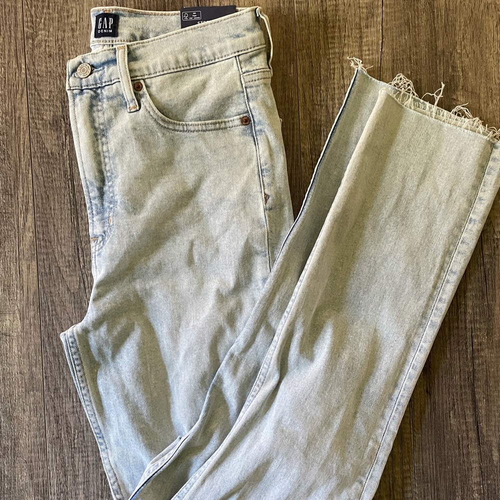 GAP Cigarette Destroyed Jeans